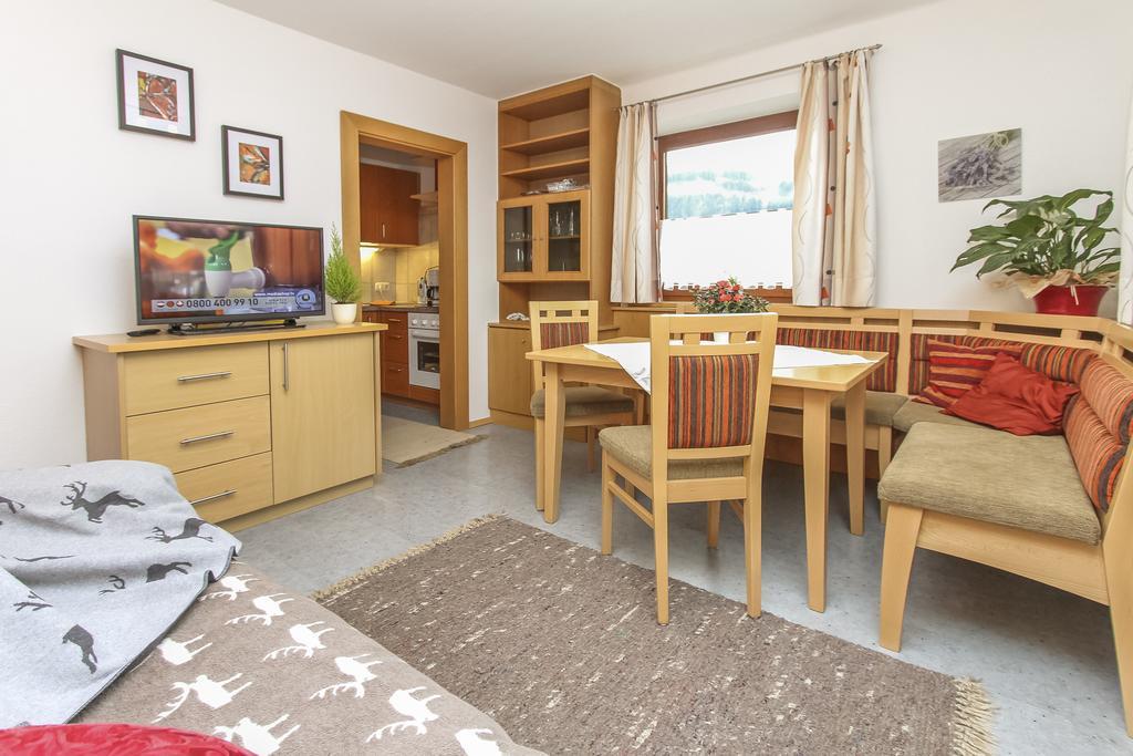 Gaestehaus Rosi Guest house Fieberbrunn